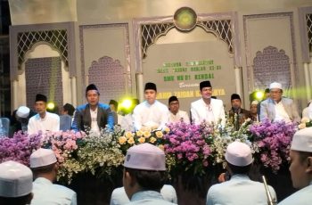 Bupati Kendal Hadiri Harlah Ke-33 SMK NU 01: Ribuan Orang Ikuti Sholawat Bersama Habib Zaidan
