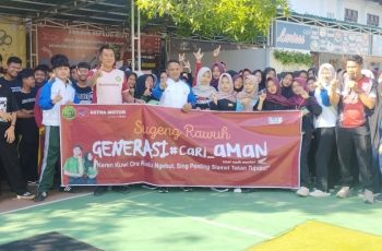 Panggung Kreativitas Warnai MPLS SMK NU 01 Kendal,  Dari Atraksi Silat Hingga Panjat Tebing
