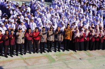 Apel Pagi SMK NU 01 Kendal, Kapolsek dan Kepala Baperlitbang Kendal Ingatkan Siswa Agar Tidak Ikut Demonstrasi